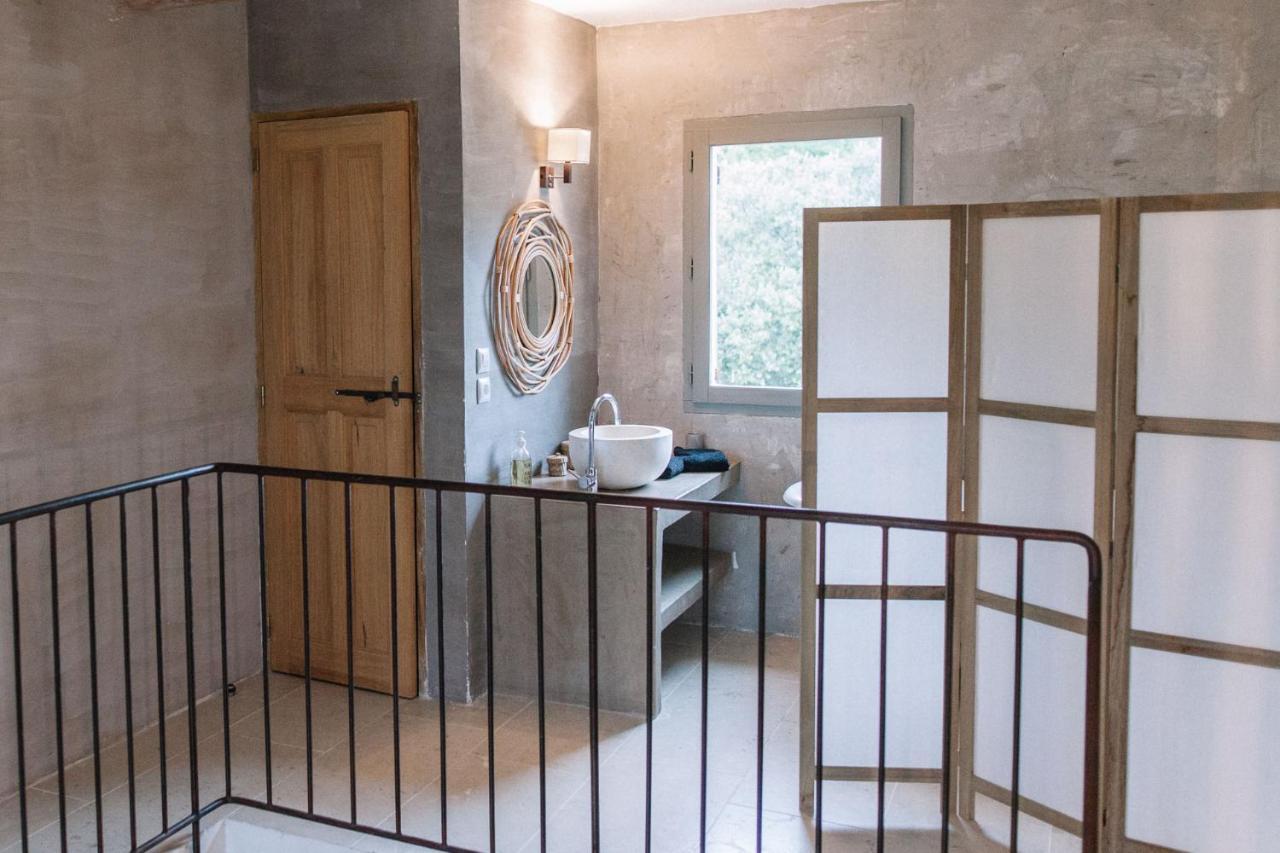 Le Mas de Cink Saint-Saturnin-lès-Apt Extérieur photo