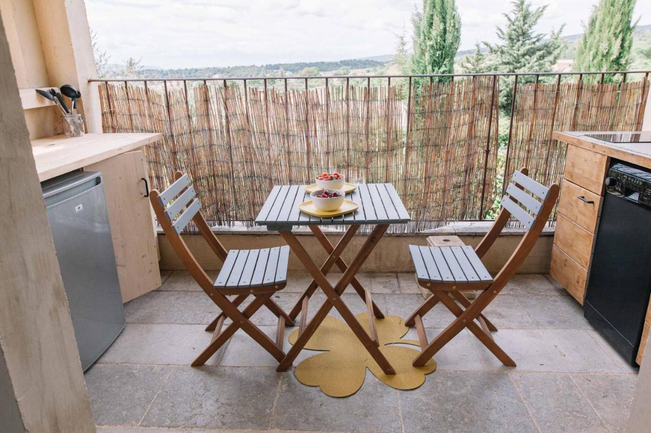 Le Mas de Cink Saint-Saturnin-lès-Apt Extérieur photo