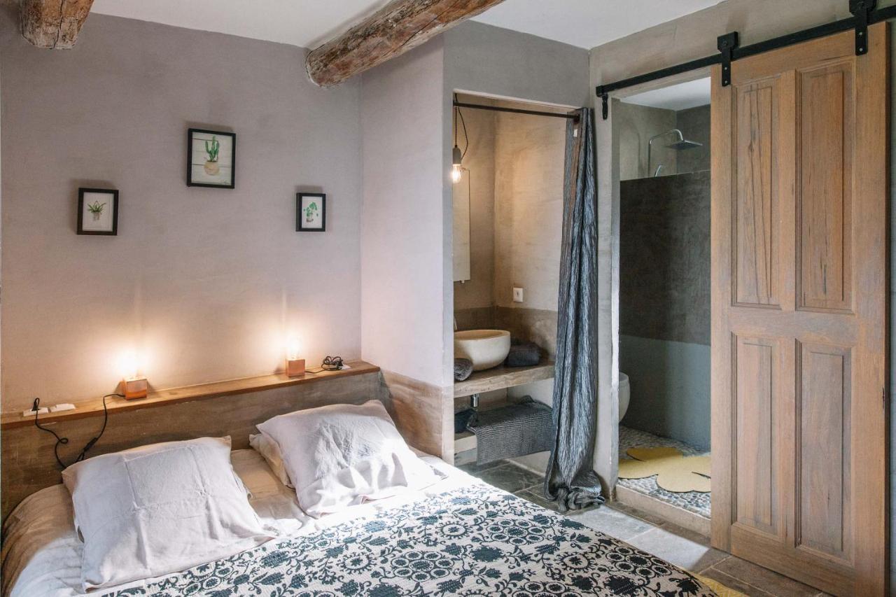 Le Mas de Cink Saint-Saturnin-lès-Apt Extérieur photo