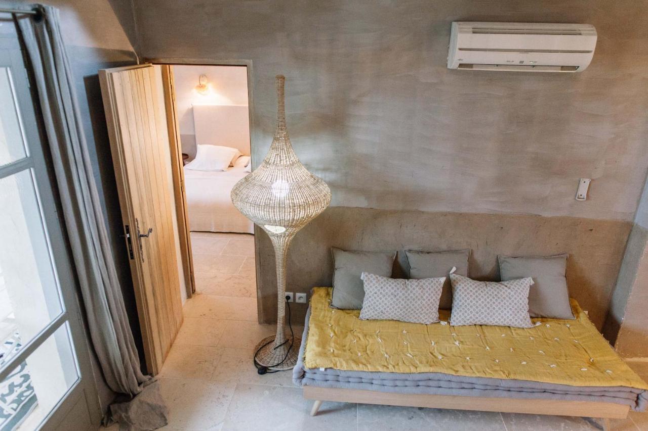 Le Mas de Cink Saint-Saturnin-lès-Apt Extérieur photo