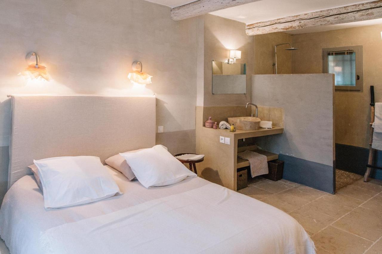 Le Mas de Cink Saint-Saturnin-lès-Apt Extérieur photo